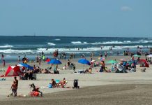 Crest beach reopens