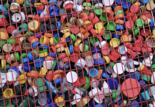 An Ingenious Recycle-to-Art Project
